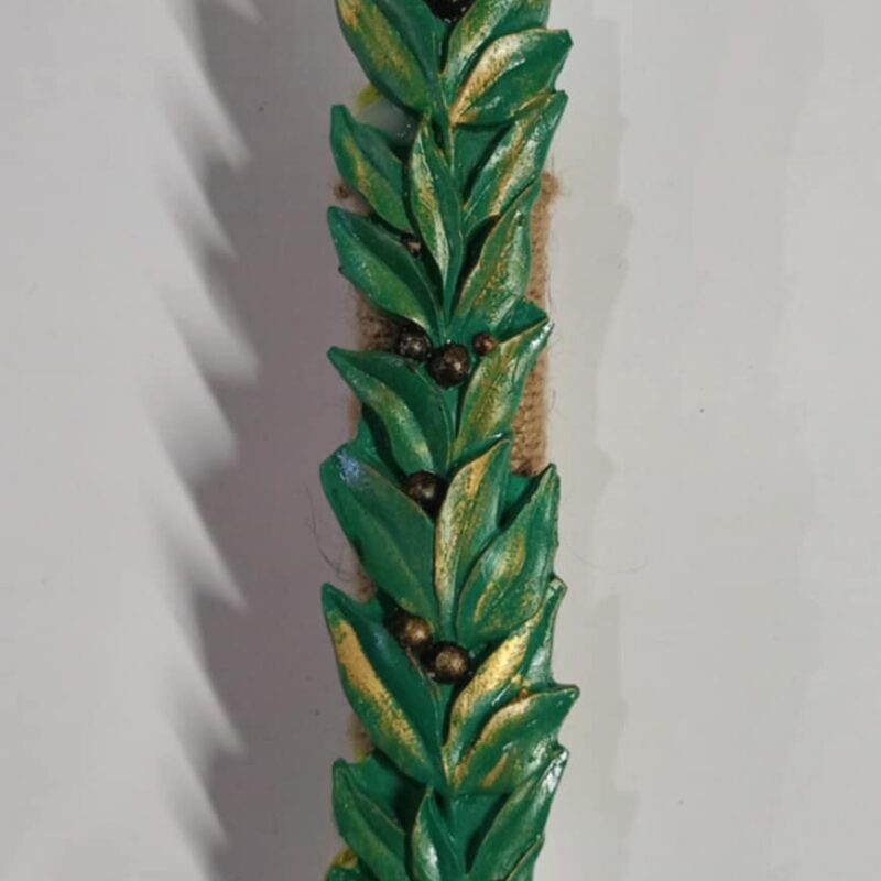 Χειροποίητη αρωματική λαμπάδα με ελιόκλαδα