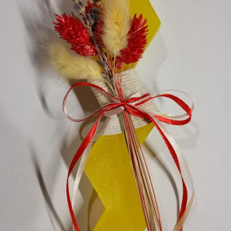 Χειροποίητη αρωματική λαμπάδα φυτά αγρού κίτρινη